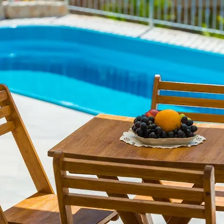 Holiday Marina - Private Swimming Pool Mlini