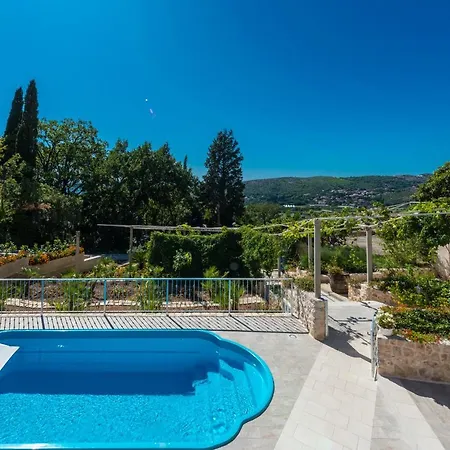 Nyaraló Marina - Private Swimming Pool