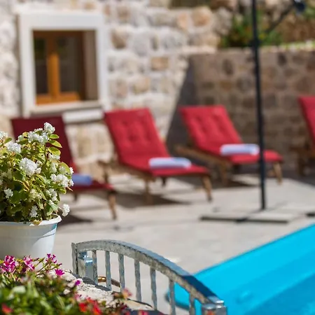Marina - Private Swimming Pool Mlini