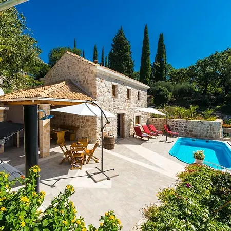 Nyaraló Holiday Marina - Private Swimming Pool *