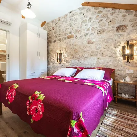 Holiday Marina - Private Swimming Pool Mlini