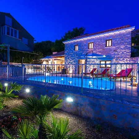 Nyaraló Holiday Marina - Private Swimming Pool *