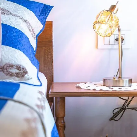 Holiday Marina - Private Swimming Pool