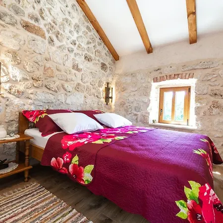 Holiday Marina - Private Swimming Pool Nyaraló Mlini