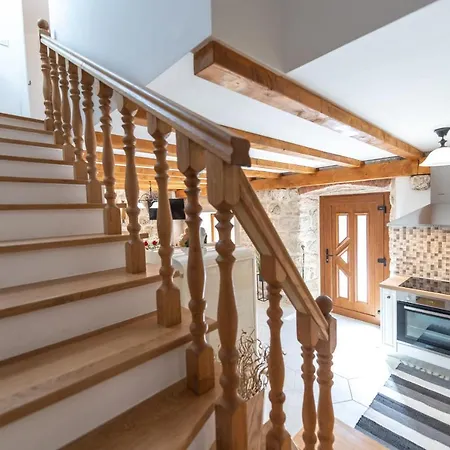 Holiday Marina - Private Swimming Pool *