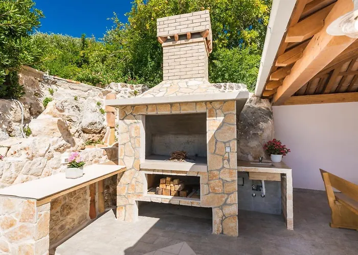 Marina - Private Swimming Pool * 米利尼